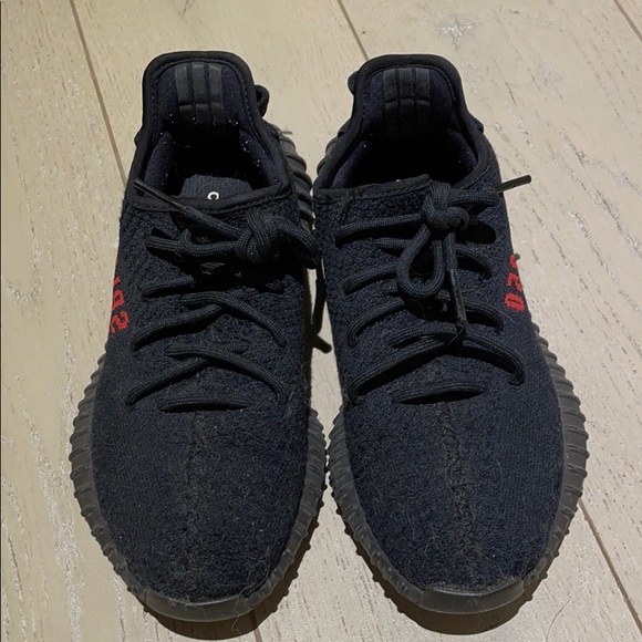 adidas Yeezy Boost 350 V2 Black Red - Picture 3 of 8